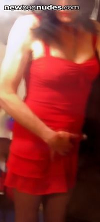 Do you like your gurl in a little red dress?