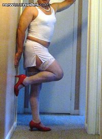 A pretty pose in my slut red heels for everyone.