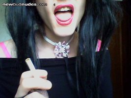 I love smoking while you cum in my face  (you can cum in my pics and post i...