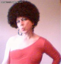 me as a brunette frizzy haired queer slut