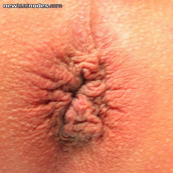 may look used .:. but is nOt - even a tOngue is missing...