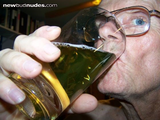 Draining the glass. I love pee.