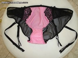 new VS pink satin and sheer black lace garter panties (front)