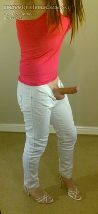 Lucy in pink vest, white jeans and strappy heels!!!