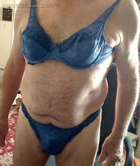 Love help in buying fitting bra and panties, any TVs in Hampshire want to h...