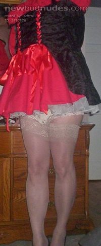 in my wench dress - who needs a sissy wench that specializes in oral servic...