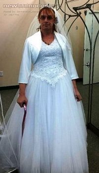 Looking for the perfect wedding dress for my big day 1