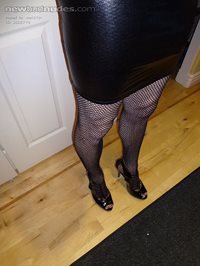 cock and legs and heels,,, oh boy