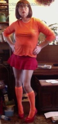 Velma (scoobydoo)
