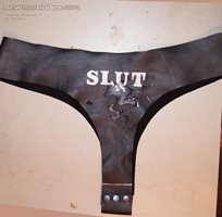 Kiwi-Sluts new self hand made leather panties, they felt so goo i had to sq...