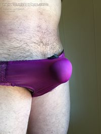 who loves to see a thick panty cock head in panties?