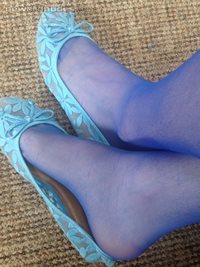 in blue stockings,i want your cum on my feet