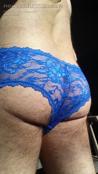 I need somebody who wants to get into my panties