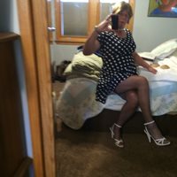 Feeling sexy in my polka dot dress&#128139;&#128536;